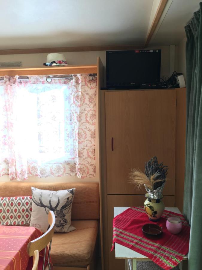 Mobile Home Avec Parking Шорж Екстер'єр фото